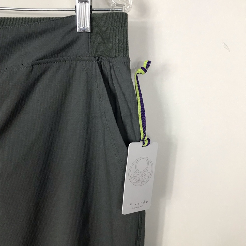 Te Verde Womens Green Stretch Cargo Pants Convertible Length Outdoorsy Sz XL NWT - Picture 3 of 16